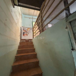 Nhà Nguyên căn cho thuê, 1 trệt, 1 lầu.diện tích sử dụng 56m2