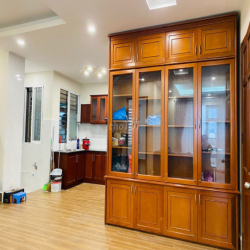 Cho thuê Penhouse 195 m2 Cantral Plaza Phạm Văn Hai