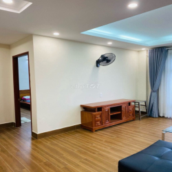 Cho thuê Penhouse 195 m2 Cantral Plaza Phạm Văn Hai