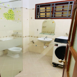 Cho thuê Penhouse 195 m2 Cantral Plaza Phạm Văn Hai