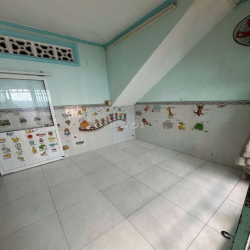 Nhà Nguyên căn cho thuê, 1 trệt, 1 lầu.diện tích sử dụng 56m2
