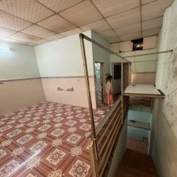 Nhà Nguyên căn cho thuê, 1 trệt, 1 lầu.diện tích sử dụng 56m2