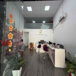 cho thuê nhà HXH 7M 407/4 Sư Vạn Hạnh, P12, Quận 10, DTSD: 400m2