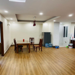 Cho thuê Penhouse 195 m2 Cantral Plaza Phạm Văn Hai