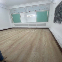 Cho Thuê Mặt Tiền 224 Võ Văn Ngân Thủ Đức 8 Phòng, 4WC, 322m2 Nền