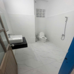 Cho Thuê Mặt Tiền 224 Võ Văn Ngân Thủ Đức 8 Phòng, 4WC, 322m2 Nền