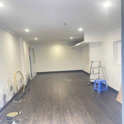 Cho thuê nhà hẻm xe hơi 245 Hoàng Văn Thụ, Tân Bình