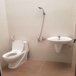 NHÀ NGUYÊN CĂN ĐƯỜNG LỚN 1 TRỆT 2 LẦU, DT 4,5×20.KHU 38HA