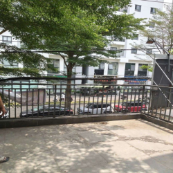 NHÀ NGUYÊN CĂN ĐƯỜNG LỚN 1 TRỆT 2 LẦU, DT 4,5×20.KHU 38HA