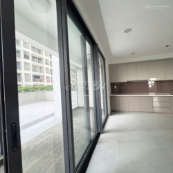 Căn sân vườn 3PN hiếm tại MT Eastmark Q9