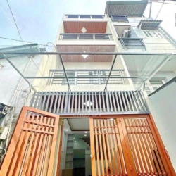 Nhà mới 2 lầu , sân thượng , 2pn, Trần Xuân Soạn , Quận 7
