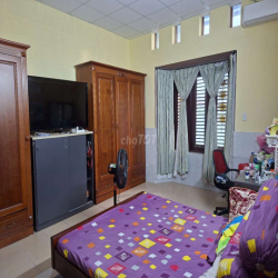 Cho thuê nhà dài hạn;hướng đông;9x25=225m2,kvBình Lợi-Phạm Văn Đồng.