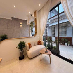CHO THUÊ NHÀ - HẺM SỐ 43 PHÙNG CHÍ KIÊN - NHÀ MỚI 100% - FULL NỘI THÂT