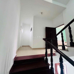 CHO THUÊ NHÀ /1 ĐƯỜNG NGUYỄN THỊ ĐẶNG NGAY CHỢ GẦN NHIỀU TRƯỜNG HỌC