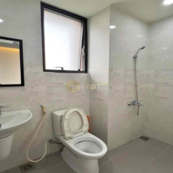 CHO THUÊ VĂN PHÒNG RỘNG, căn góc view thoáng, 56m2 có ngăn phòng họp