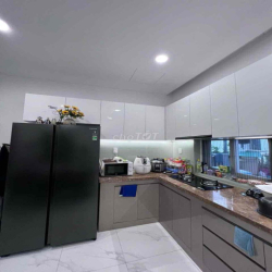 Nhà phố cơ bản- full nội thất 5x15m 15- 17tr/ tháng LH Hương