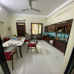 Nhà ngõ 234 Hoàng Quốc Việt - DT 100m2 x 5 tầng nhà đẹp đg 10m để ô tô