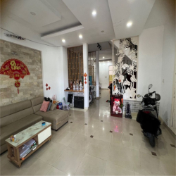 Sang hợp đồng nhà phố kdc conic