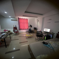 Sang hợp đồng nhà phố kdc conic