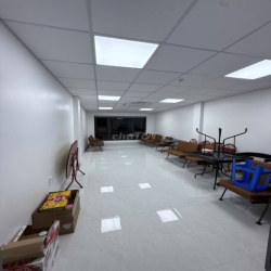 Cho thuê văn phòng ngõ 214 Nguyễn Xiển, 50 m2/tầng, sàn thông, vp mới