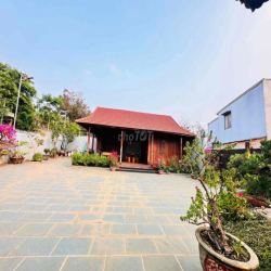 Cho Thuê nhà vườn làm mặt bằng kinh doanh