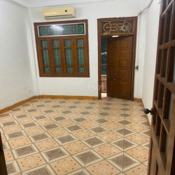 Cho thuê nhà ngõ phố Khương Đình gần Ngã Tư Sở, TX - 12.5 triệu/tháng