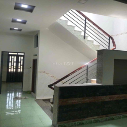 cho thuê nhà mặt tiền , P16, Q8. dt: 5x30m, 3 tầng, giá 16 triệu