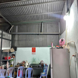 🚨 Cho thuê kho 700m² – 5 phòng – máy lạnh – camera 24/7 – PCCC – xe tả