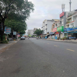 🚨 NHÀ MỚI 650M2 – NGANG 10M – NGAY LÊ VĂN VIỆT 🚨