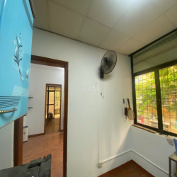 Cho thuê căn góc 2PN, tầng 2 tòa B khu 7.2 ha Vĩnh Phúc-Ba Đình