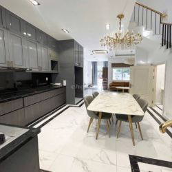 Cho thuê nhà KDC ParkRiverside 15tr 3 lầu 4PN gần VX Liên Phường