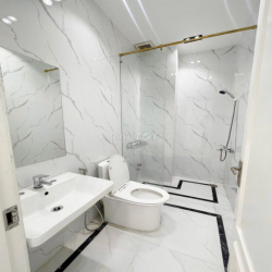 Cho thuê nhà KDC ParkRiverside 15tr 3 lầu 4PN gần VX Liên Phường