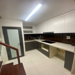 Nhà riêng ngõ phố mai động tam trinh dt26m2x4t giá 10tr 