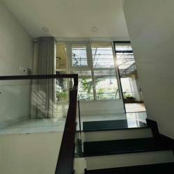 💟 Cho thuê nhà phố liền kề 5x10m 4pn 3wc phạm van chiêu p14