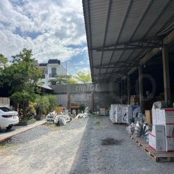 Kho xưởng bãi và văn phòng tổng diện tích 1.780 m² khu vực Lê Bình
