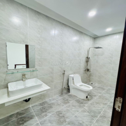 NHÀ PHỐ ROSITA KHANG ĐIỀN - MỚI ĐẸP - 3 TẦNG - 4PN 4WC -SÂN Ô TÔ RIÊNG