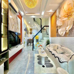 nhà MỚI ĐẸP FULL NỘI THẤT Y HÌNH ♥️ DT 3,6 x 11m♥️ 4PN-4WC