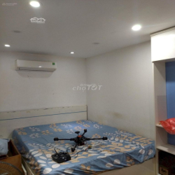 chính chủ cho thuê CHTrần quý kiên Dt 80m2, 2pn,pk,2wwc giá 10,5tr
