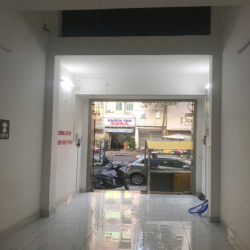 Mặt tiền Lê Hồng Phong, Q10. DT: 3x12m, lửng, 2 lầu (3PN, 3WC)