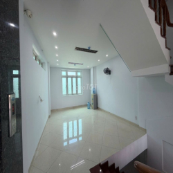 Cho thuê nhà mặt tiền Kha Vạn Cân - ưu tiên Bank, Spa, trung tâm TA