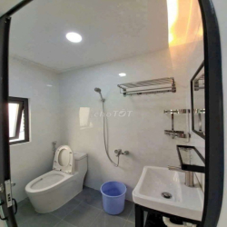 CHO THUÊ NHÀ HXH, 2 XET, TÔ HIẾN THÀNH Q.10