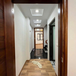 Cho thuê nhà Gia Quất,ô tô đỗ, 4PN–Nhà Mới Full Nội Thất. Giá 8 Triệu