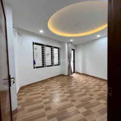 Cho thuê nhà Gia Quất,ô tô đỗ, 4PN–Nhà Mới Full Nội Thất. Giá 8 Triệu