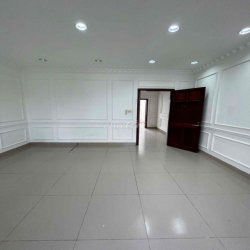 CHO THUÊ NHÀ 3 TẦNG KHU COMPOUND LUCKY DARAGON ĐỖ XUÂN HỢP