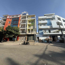 nhà thuê MTKD vành đai p10 q6 DT 304m giá 20tr