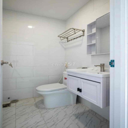 Căn Hộ Ban Công Full Nội Thất Giá Rẻ Ngay Ngã Tư Bảy Hiền