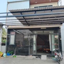 nhà ở nguyên căn mặt tiền đường nguyễn đình tứ