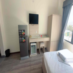 căn hộ đầy đủ nội thất giá rẻ 6,000k. gần tháp trầm hương