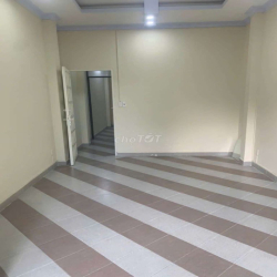 cho thuê nhà mặt tiền đường Nguyễn Văn lượng đúc lầu 3.5x12 giá 14tr