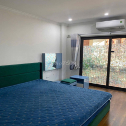 Cho thuê nhà Phố Trạm, Long Biên, 43m x5 tầng, full đồ,ở ngay, ô tô đỗ